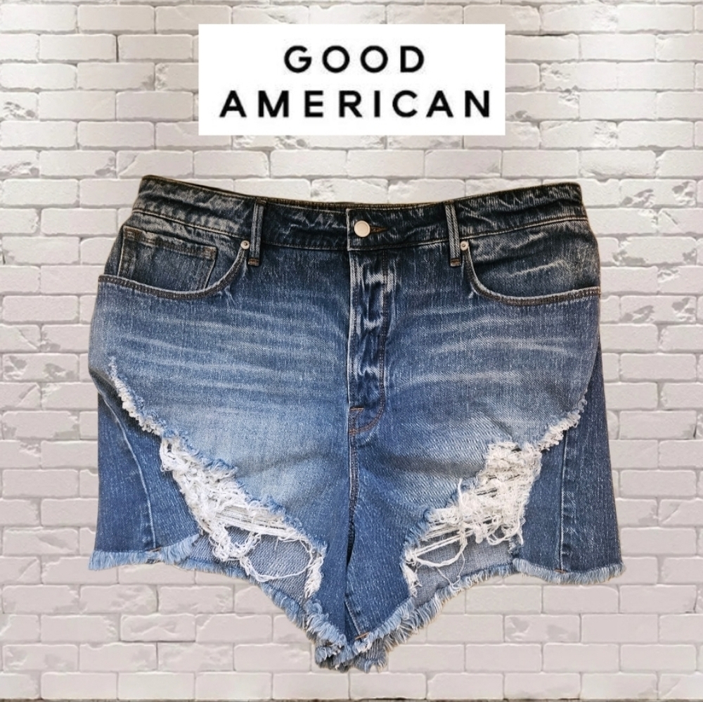 Good American Bombshell Shorts  Blue Raw Hem Distressed Size 15